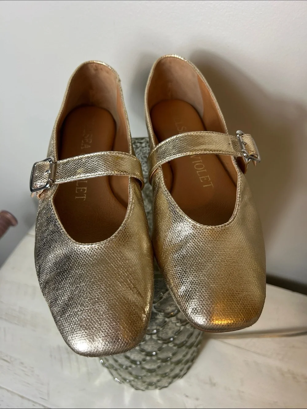 Chelsea & Violet Gold Flats (9)